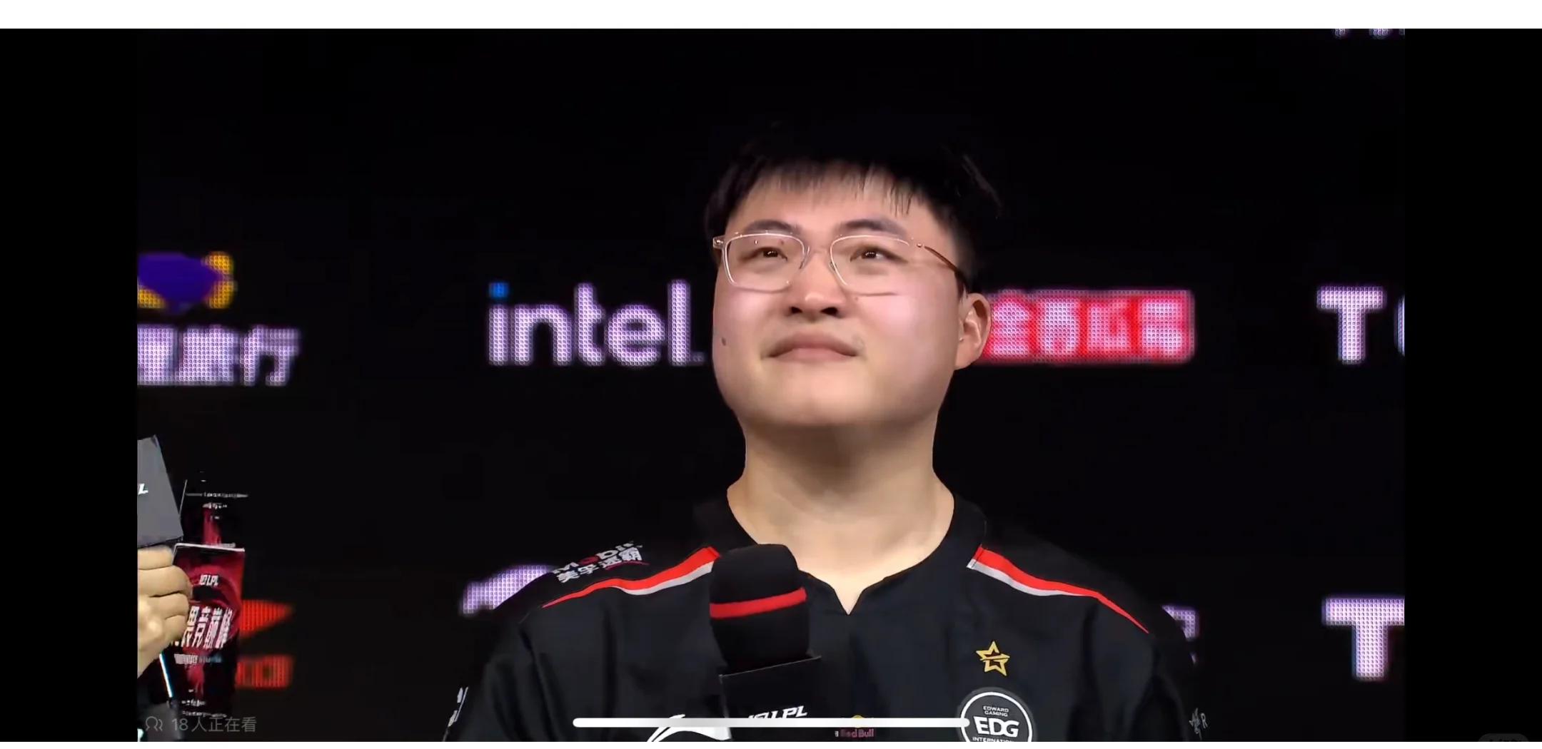 九游娱乐 - Uzi连续十二场比赛得分超过夺冠,篮网不断突破!