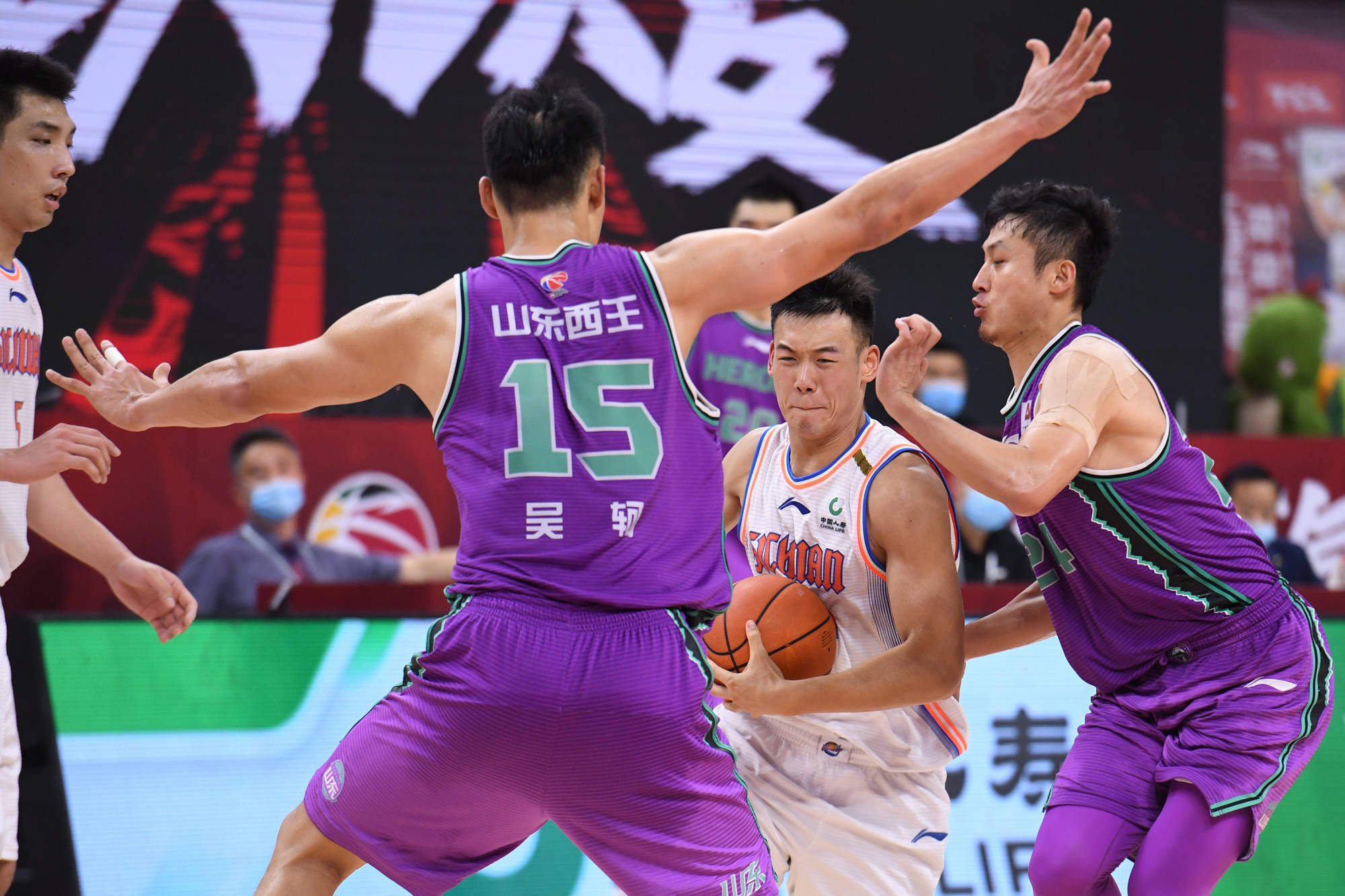 九游体育 -法甲赛程吃紧，底特律活塞转会期扳平良机，压力陡增，官宣口径保持一致(2024赛季法甲转播最新消息)