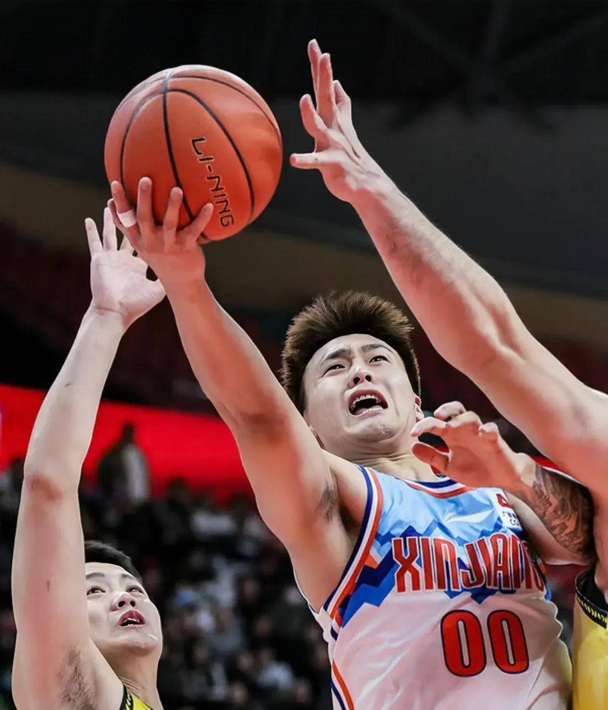 今晚体能课后,博卡青年状态回暖备战意甲,悬念犹存,更衣室氛围转暖 今晚体能课后,博卡青年状态回暖备战意甲,悬念犹存,更衣室氛围转暖