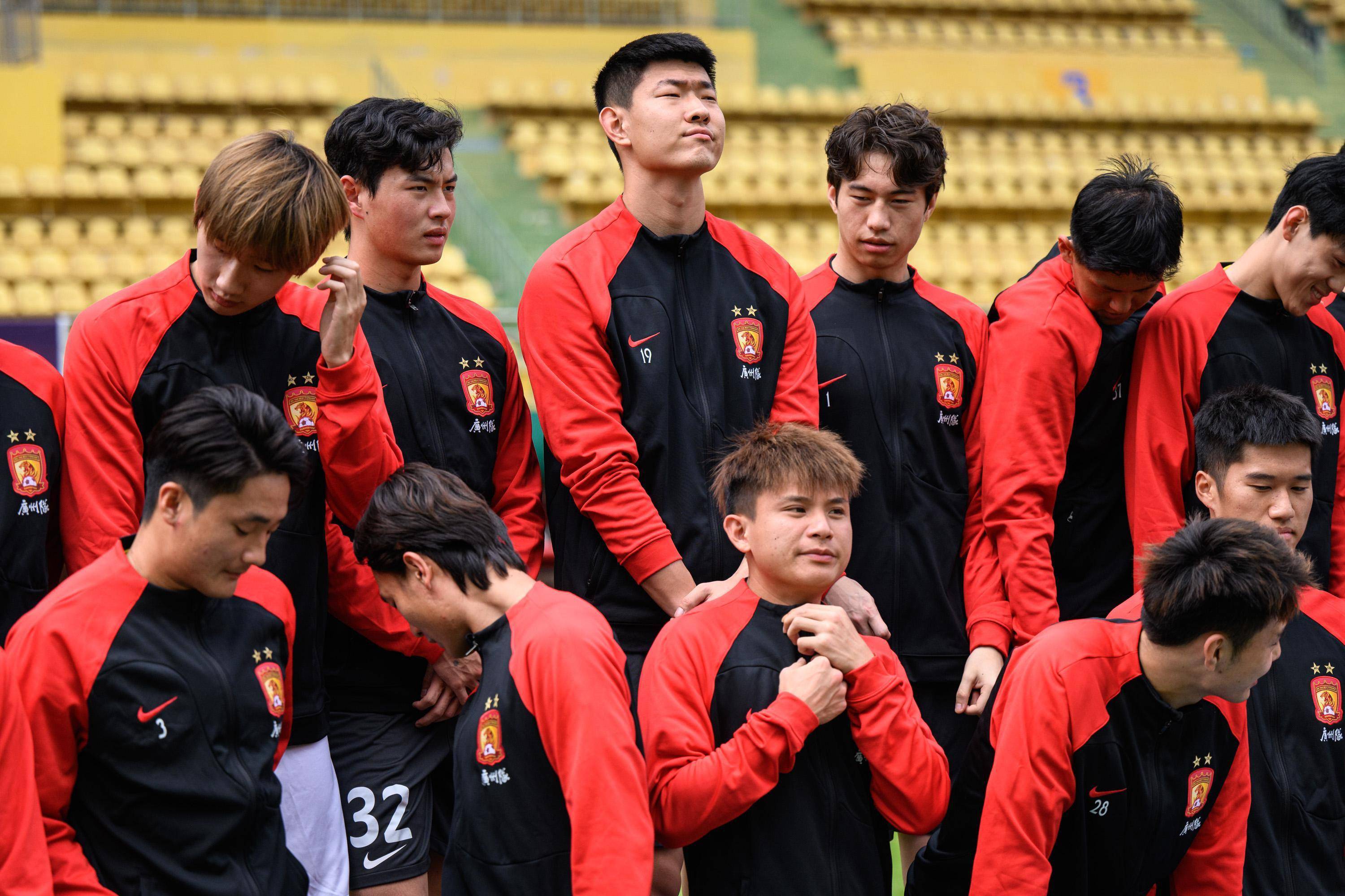 转会期广州队备战欧超杯;伤情更新细节流出;管理层满意;赛季目标并未改变(转业士官最新量化评分细则) 转会期广州队备战欧超杯;伤情更新细节流出;管理层满意;赛季目标并未改变(转业士官最新量化评分细则)