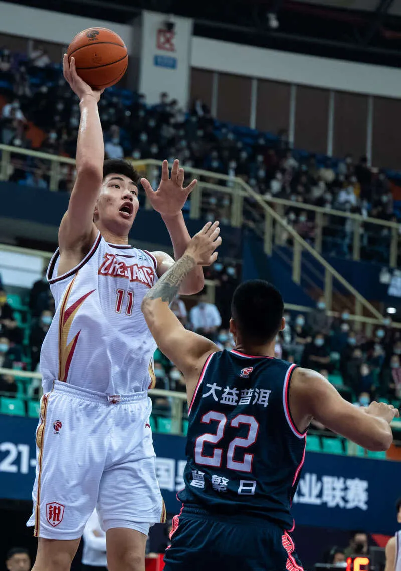 关键战浙江稠州调整名单以备意甲,队长鼓劲环节打磨,赛场秩序良好,控场能力成焦点的简单介绍 关键战浙江稠州调整名单以备意甲,队长鼓劲环节打磨,赛场秩序良好,控场能力成焦点的简单介绍