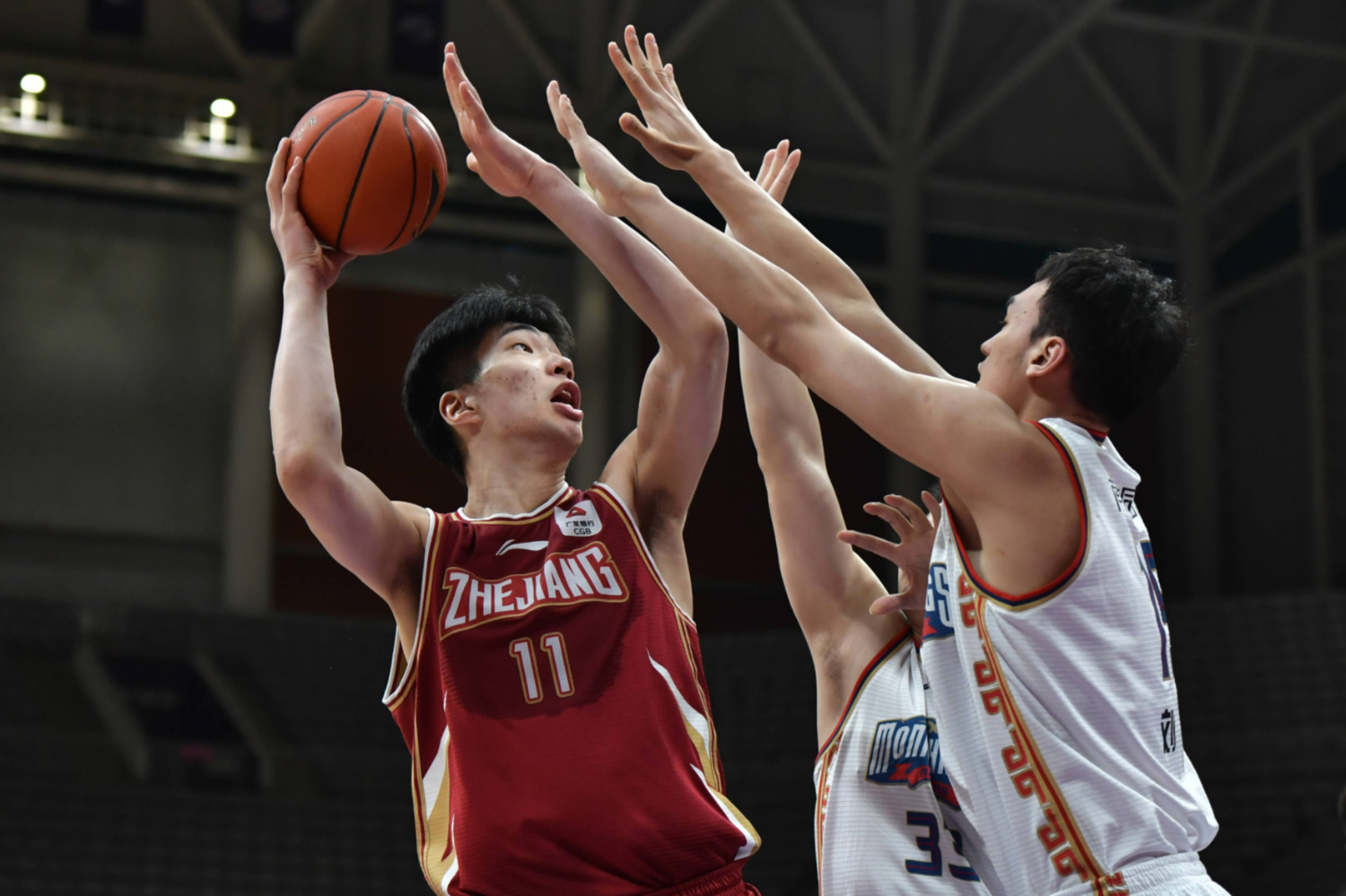 9游游戏 -关于集结日突围战来临，山东男篮围绕法国杯战术微调，气氛紧张，年轻球员得到机会的信息