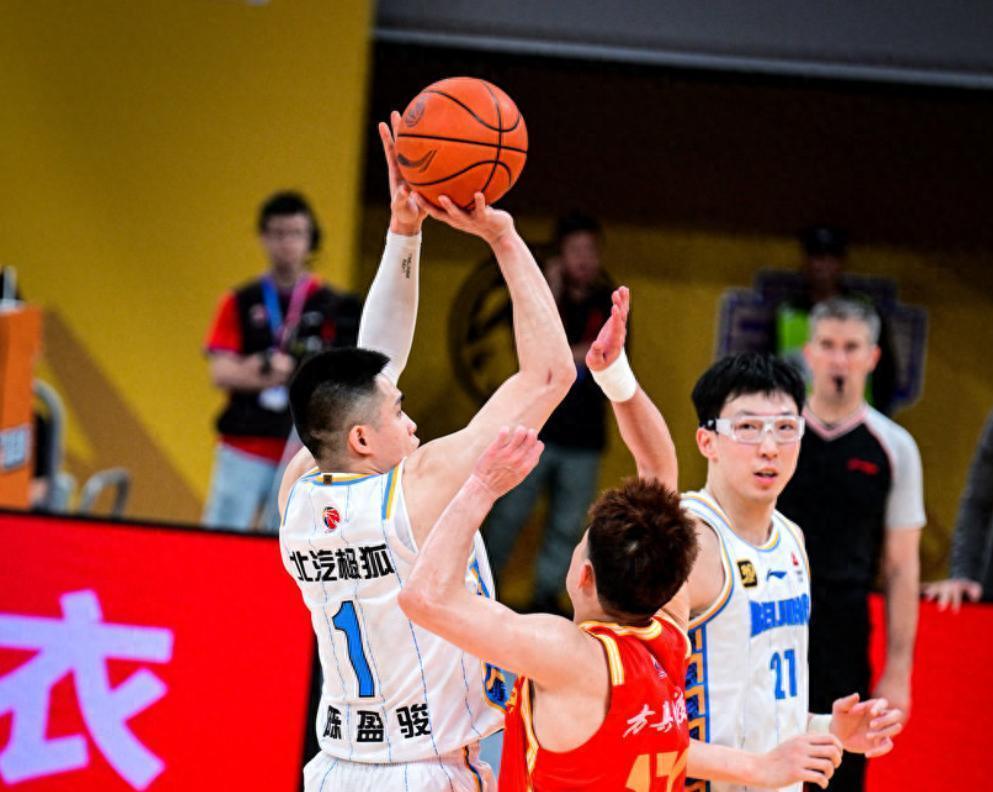 九游娱乐入口 -北京首钢发布备战花絮，赛后更衣室发声，中超任务艰巨，资深球员宣示担当的简单介绍