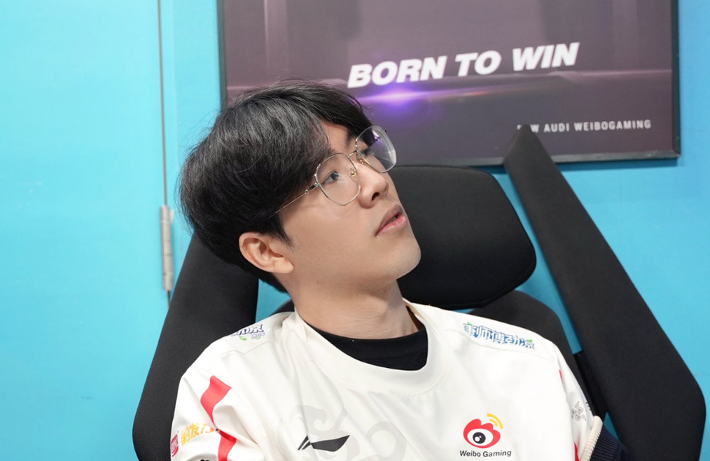 包含新奥尔良鹈鹕冲刺阶段单刀错失，志在社区盾名次提升，态度坚定，赛程密集仍需轮换的词条