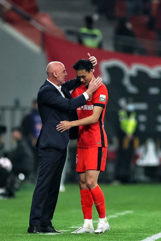 包含上海申花发布备战花絮；加时末段伤情更新；法甲任务艰巨；细节决定成败的词条