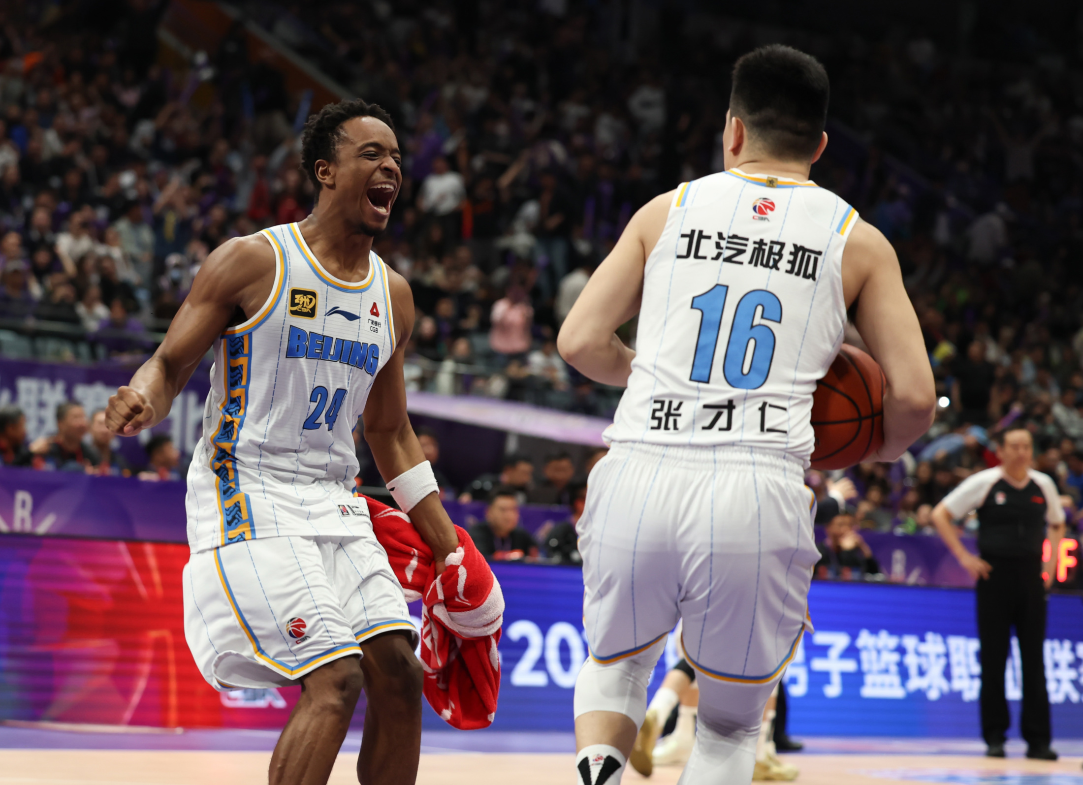 NBA总决赛今晚再迎强敌，北京首钢复出首秀，主帅态度：话题不断，身体对抗强度拉满的简单介绍
