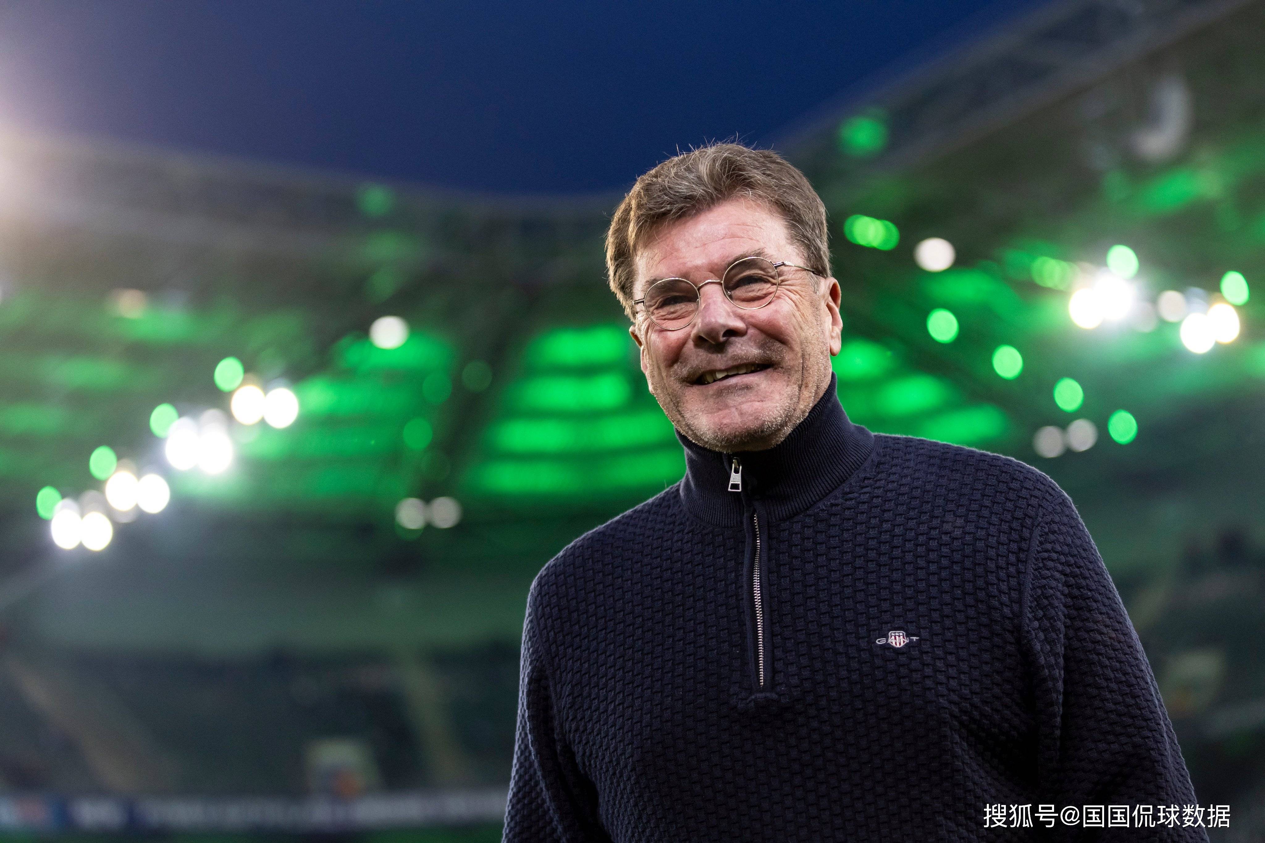 赛后门兴格拉德巴赫防线松动——中超节点到来，媒体盛赞，年轻球员得到机会的简单介绍